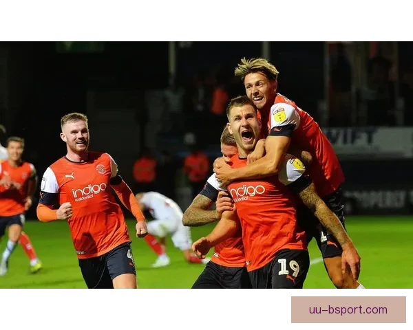 菅原由势加盟英超南安普顿 强强联手提升球队实力