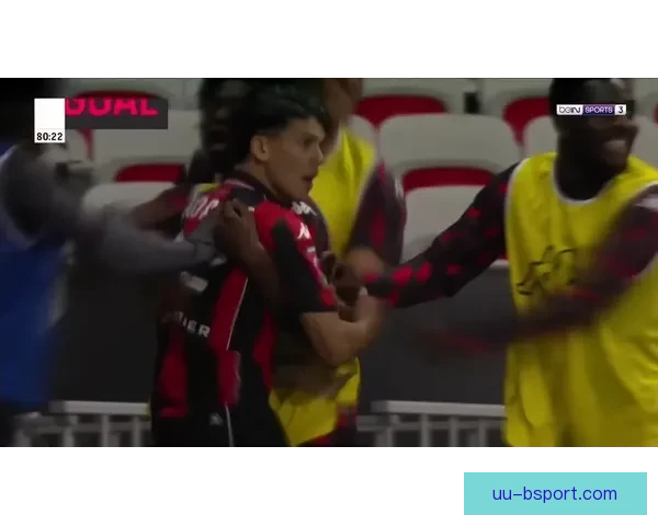 梅斯法甲附加赛惜败圣埃蒂安最终降级冲击球迷情绪